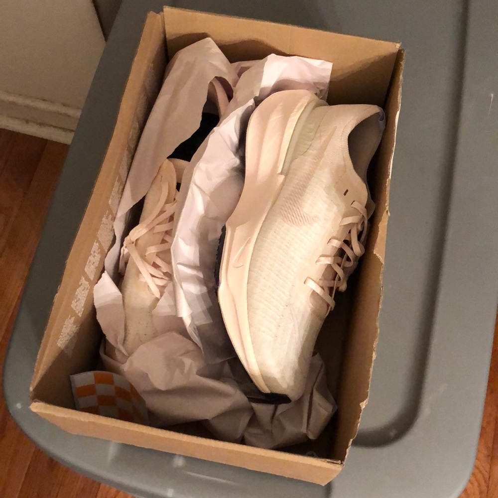 Nike ZoomX Invincible Run Flyknit 3 Cream Orewood Size 13 READ